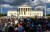 미국 워싱턴DC의 대법원 앞에 25일 낙태 권리를 요구하는 시위대가 모여 있다. [로이터=연합뉴스]