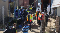 외상도 혈흔도 없었다…남아공 술집서 10대 21명 집단사망