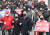 지난 3월 태영호 의원(가운데)과 전국탈북민총연합 회원들이 강제 북송 진상규명 및 책임자 처벌 전국 탈북민 집회를 했다. [뉴시스]