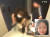 지난 5월30일 오후 11시쯤 완도 명사십리해수욕장 인근 숙소에서 촬영된 폐쇄회로(CC) TV에 조유나양을 업은 조양 어머니와 왼손에 비닐봉지를 든 조양 아버지의 모습이 찍혔다. [YTN 뉴스 캡처]