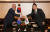 스페인 마드리드에서 열린 나토 정상회의에 참가한 윤석열 대통령과 앤서니 알바니지 호주 총리가 28일(현지시간) 마드리드 시내 한 호텔에서 정상 회담을 갖고 있다. 미국의 아시아 동맹국 정상들이 나토 회의에 참가하는 것은 처음이다. [대통령실사진기자단]
