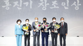 "창조적 업적 내는 첫걸음" 한국의 창조정신 일깨운 얼굴들