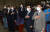 더불어민주당 박홍근 원내대표(앞줄 오른쪽에서 두 번째)과 우상호 비상대책위원장(앞줄 오른쪽에서 세 번째)와 의원들이 30일 오후 서울 여의도 국회에서 열린 의원총회에서 국민의례를 하고 있다. 국회사진기자단