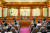 유남석 헌법재판소장(가운데)을 비롯한 재판관들이 서울 종로구 헌법재판소 심판정에 입장해 착석하고 있다. 연합뉴스
