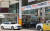 3일 오후 서울 시내의 한 알뜰 주유소에서 시민들이 차량에 주유하는 모습. [연합뉴스]