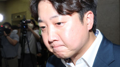 이준석 성접대 의혹 폭로자 "정치 윗선 있다"...음성파일 공개