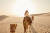 카타르 사막 사파리 투어 낙타 체험. [사진 카타르관광청]