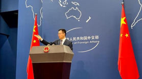 중국, 아베 전 총리 사망 충격...“중일관계와 연결돼선 안돼”