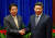 시진핑 중국 국가주석(오른쪽)이 지난 2014년 11월 10일 중국 베이징에서 열린 APEC 회의와 별도로 아베 신조 일본 총리와 회담을 하고 악수하고 있다. 로이터=연합뉴스