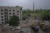 지난 10일(현지시간) 우크라이나 동부 돈바스 도네츠크 주의 차시우 야르 마을에서 5층짜리 아파트가 러시아군 폭격으로 파괴됐다. [AP=연합뉴스]