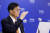 이창용 한국은행 총재가 13일 서울 중구 한국은행에서 열린 통화정책방향 기자간담회에서 취재진 질문에 답하고 있다. 사진공동취재단
