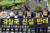 전국경찰직장협의회 회장단이 14일 오전 서울 중구 명동성당 앞에서 '행안부 경찰국 신설 반대 기자회견'을 진행하고 있다. 뉴스1