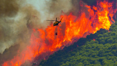 [사진] 스페인, 40도 폭염에 산불까지 덮쳐