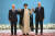 블라디미르 푸틴(왼쪽) 러시아 대통령과 에브라힘 라이시(가운데) 이란 대통령, 레제프 에르도안 튀르키예 대통령이 19일 테헤란 사다바드궁에서 정상회담을 갖고 기념촬영을 하고 있다. [AP=연합뉴스]