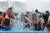 정남진장흥물축제에서 물싸움을 즐기는 외국인 참가자들. 사진 장흥군청