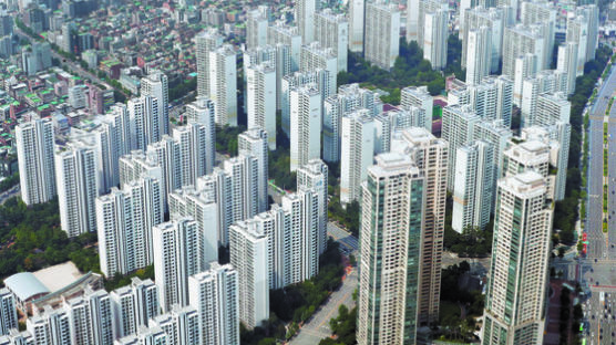 서울 재건축 아파트값도 26개월만에 최대하락…집 살 사람 없다