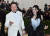 지난 2018년 5월 7일 일론 머스크 테슬라 최고경영자가 자신의 세 번째 부인인 캐나다 출신의 팝가수 그라임스와 함께 뉴욕 메트로폴리탄박물관에서 열린 '2018 멧 갈라'에 참석하고 있다. AFP=연합뉴스