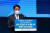 최정우 포스코그룹 회장이 지난달 17일 서울 강남구 그랜드 인터컨티넨탈 서울 파르나스 호텔에서 열린 'ESG 글로벌 서밋' 국제콘퍼런스에서 환영사를 하고 있다. [사진 포스코]