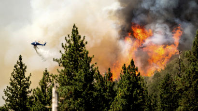 美 캘리포니아 화재 수천명 대피령…'폭염' 남유럽선 곳곳 화염