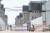 공사비 문제로 공사가 중단 된 서울 강동구 둔촌주공 재건축 단지의 모습. ［뉴스1］