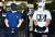 '제주 중학생 살인 사건' 피의자 백광석(왼쪽)과 김시남이 지난해 7월 27일 오후 제주동부경찰서에서 검찰로 이송되고 있다. 뉴스1