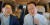이재명 민주당 대표 후보(오른쪽)는 지난 29일 춘천으로 향하는 차 안에서 라이브 방송을 통해 "저학력·저소득층이 국민의힘 지지가 많다"고 말해 논란을 샀다. 왼쪽은 친이재명계 최고위원 후보인 박찬대 의원. 유튜브캡처