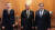 신홍철 러시아주재 북한대사(가운데)가 지난 5월20일 나탈리아 니코노로바 도네츠크 외교장관(왼쪽), 블라디슬라프 데이네고 루한스크 외교장관과 만났다. 뉴시스