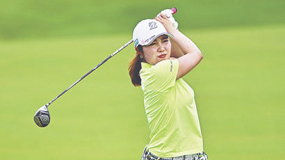 208야드 드라이브샷으로 LPGA 정상, 키 153㎝ 작은 거인 후루에