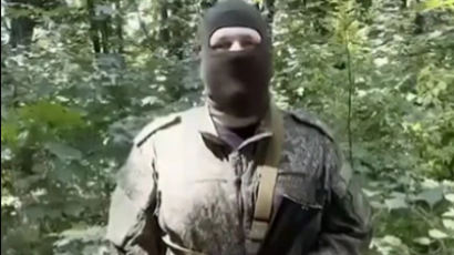 "난 버려졌다"…우크라군에 포위된 러군, SNS에 띄운 영상