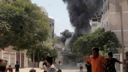 [사진] 이스라엘, 가자지구 공습 … 최소 32명 숨져