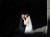키이우 거리에서 결혼식을 치르는 커플. AFP=연합뉴스
