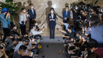 짧게 5일, 박순애는 34일에 갈렸다…교육부 장관 '단명' 잔혹사