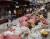 침수 피해를 본 서울 동작구 남성사계시장에 15일 쓰레기가 쌓여 있다. [연합뉴스]