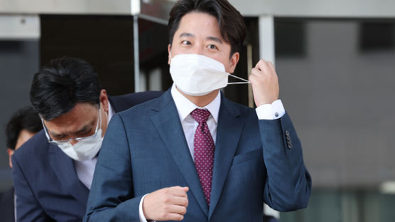김기현 "이준석 가처분 기각될 것…법원 개입은 웃기는 얘기"