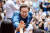 이재명 민주당 의원이 지난 6월 인천 계양구 계양산 야외공연장에서 열린 '이재명과 위로걸음' 행사에서 지지자들에게 인사하고 있다. [연합뉴스]