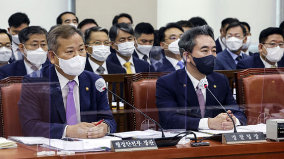 '폭우 속 만찬' 논란…김대기·이상민에 野 집중 공세