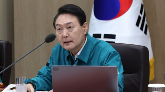 [속보] 尹대통령 "한반도 평화 유지 위해 빈틈없는 안보태세"