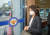 이재명 더불어민주당 의원(인천 계양을)의 배우자 김혜경 씨가 23일 오후 경기 수원시 장안구 경기남부경찰청으로 '법인카드 유용 의혹' 관련 조사를 받기 위해 출석하고 있다. 뉴스1