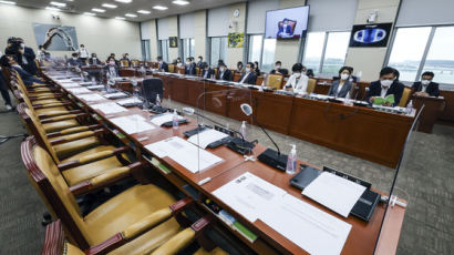 여야 대치에 오늘도 과방위 파행…과기부 장관 증인 출석 검토