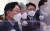 김진욱 고위공직자범죄수사처장(오른쪽 두번째)이 지난해 10월 21일 서울 여의도 국회에서 열린 법제사법위원회의 국정감사에서 당시 법무부 장관이던 박범계 더불어민주당 의원을 지켜보고 있다. 국회사진기자단
