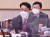 김진욱 공수처장이 29일 국회에서 열린 법제사법위원회 전체회의에 출석해 의원 질의에 답하고 있다. 뉴시스.