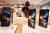 삼성전자의 '갤럭시Z폴드4'와 '갤럭시Z플립4' 사전예약 개통이 시작된 23일 서울 종로구 KT플라자 광화문역점에 신제품이 전시돼 있다. [연합뉴스]