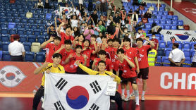 남자 핸드볼도 청신호…청소년 대표팀, 8년 만에 아시아선수권 우승