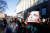 크리스티나 페르난데스 부통령 지지자들이 2일(현지시간) 부에노스 아이레스의 대통령궁 앞 마요 광장에서 시위를 하고 있다. AFP=연합뉴스