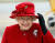 2011년 4월 1일 엘리자베스 2세 여왕이 웨일즈 앵글시의 RAF 밸리를 방문했을 때 모습. AFP=연합뉴스