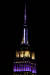 미국 뉴욕의 엠파이어 스테이트 빌딩에 영국 엘리자베스 2세 여왕 서거를 추모하는 조명이 켜져 있다. AFP=연합뉴스