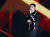 가수 로꼬(Loco)가 지난해 11월 14일 경기도 고양시 킨텍스에서 열린 '2021 월드 케이팝 콘서트(한국문화축제)'에 출연해 화려한 무대를 선보이고 있다. 뉴스1