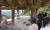 11일 부석사 안양루에서 현대무용가 안은미가 공연을 하고 있다. 사진 안은미컴퍼니