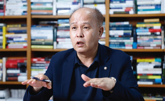 [월간중앙] 인터뷰 | 이용우 더불어민주당 의원