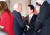 윤석열 대통령이 21일(현지시간) 뉴욕 한 빌딩에서 열린 글로벌펀드 제7차 재정공약회의를 마친 후 조 바이든 미국 대통령과 대화하고 있다. 뉴시스